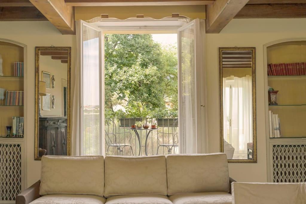 Villa Le Grotte *
